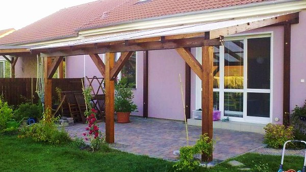 Pultová pergola s 10 mm komůrkovým polykarbonátem